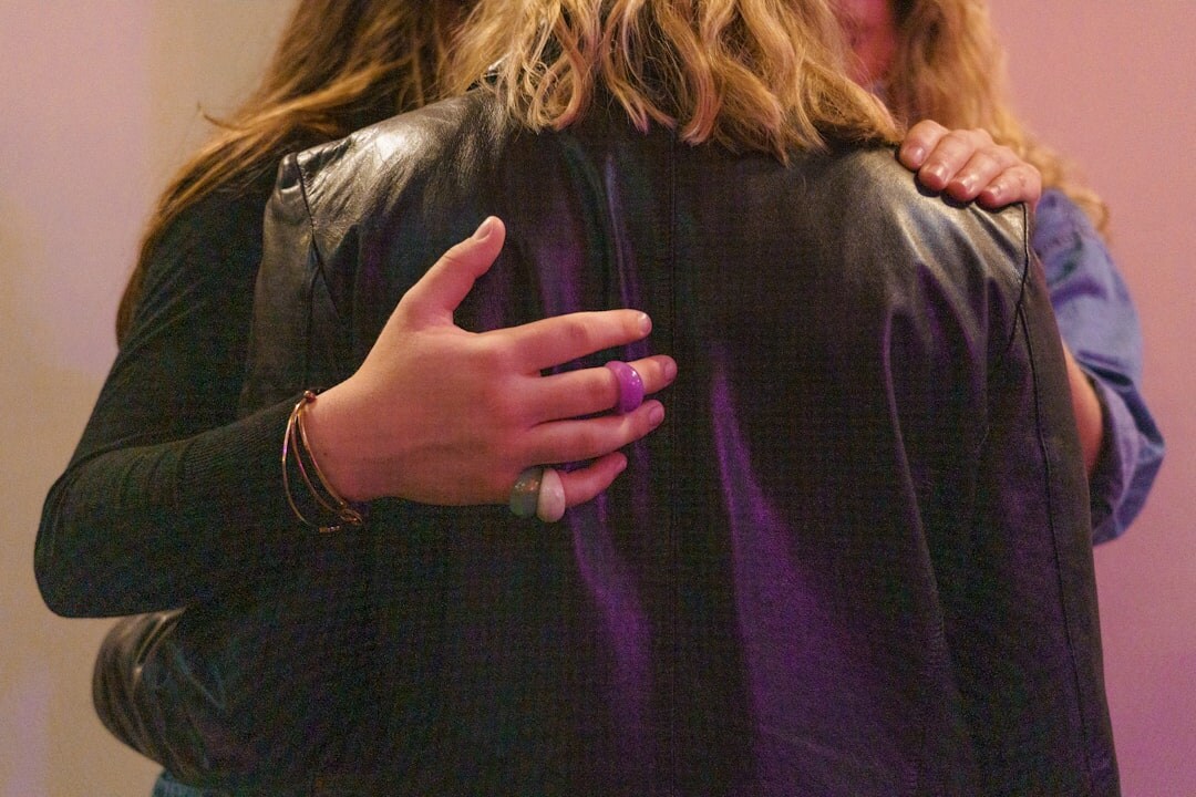 celebrity reconciliation hug